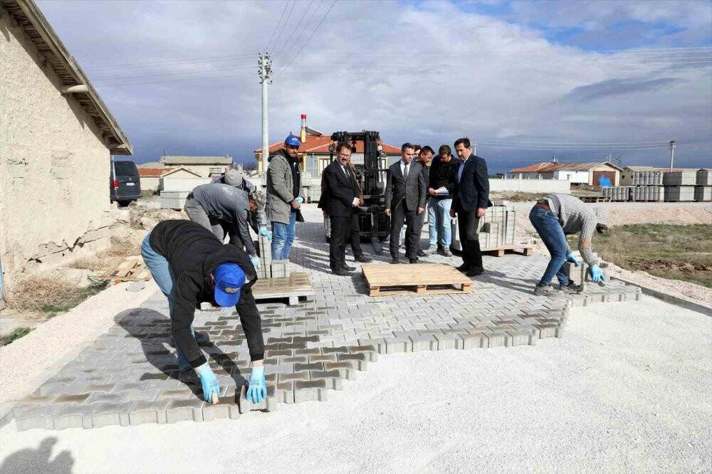 Karatay Belediyesinden 2023'te 750 bin metrekare parke yol hedefi