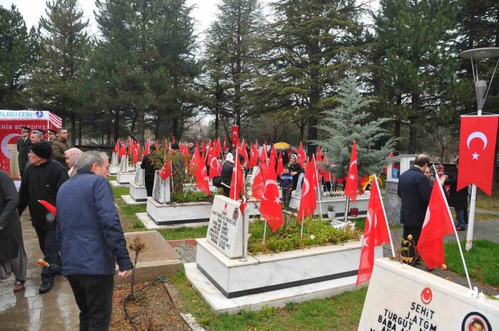 Akşehir’de şehitler anıldı