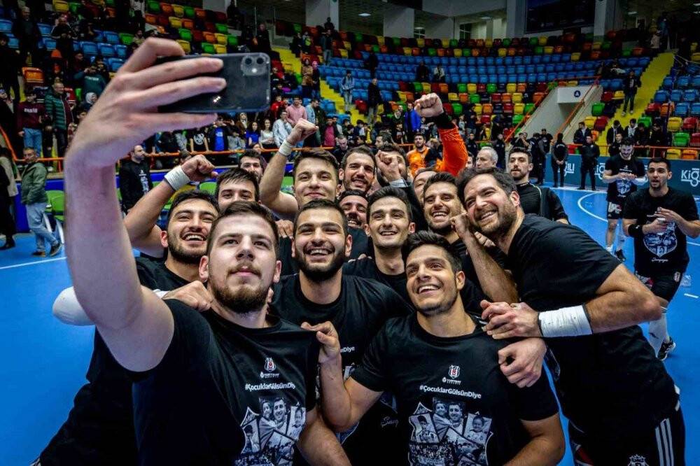 Hentbol Erkekler Türkiye Kupası'nda kazanan belli oldu