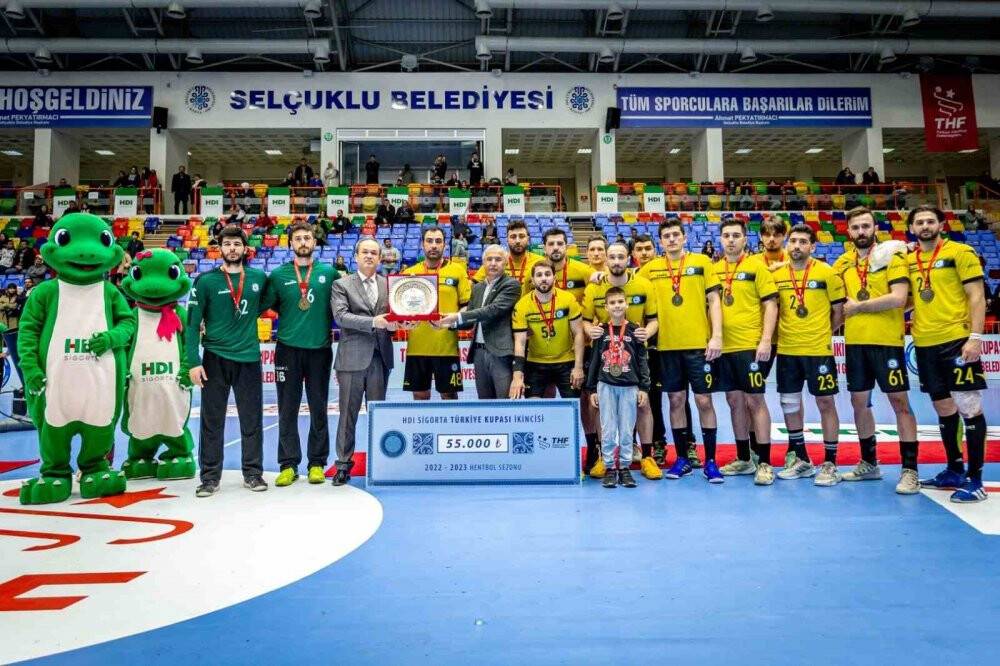 Hentbol Erkekler Türkiye Kupası'nda kazanan belli oldu