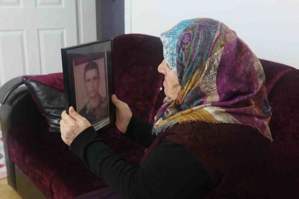 Sokağın ortasında saldırıya uğrayan şehit annesi hastanelik oldu