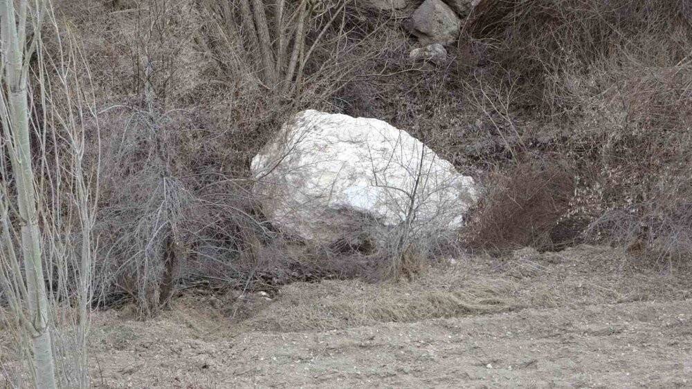 “Böyle bir şey görmedik, dağlar bölük bölük bölündü”