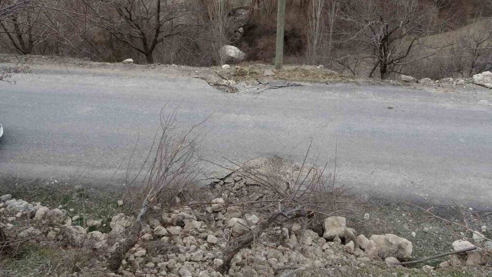 “Böyle bir şey görmedik, dağlar bölük bölük bölündü”