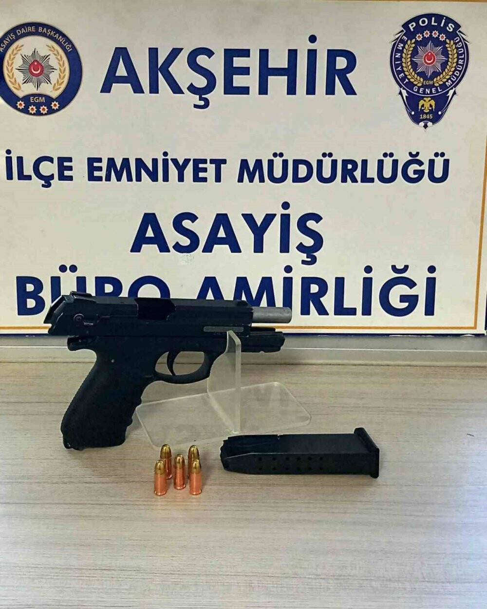 Konya'da bir şahıs ortağını silahla yaraladıktan sonra hastaneye götürdü