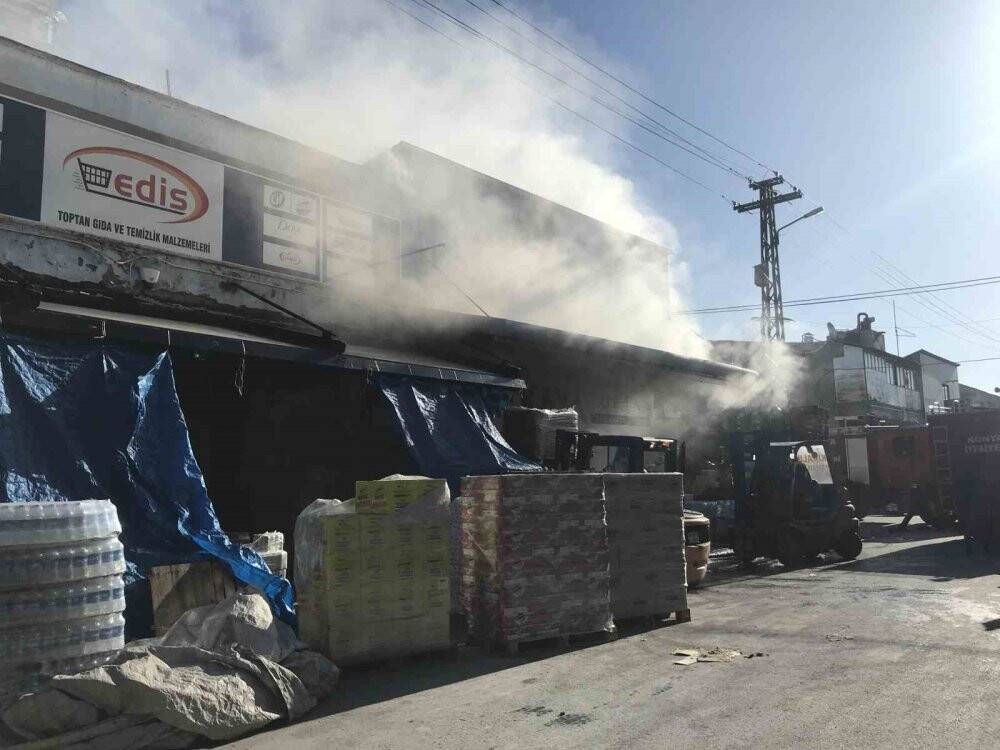 Konya'da iş yerinde yangın