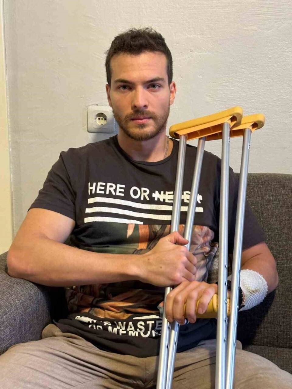 Brezilyalı modeli kargocu kılığında vurdular