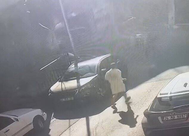 Brezilyalı modeli kargocu kılığında vurdular