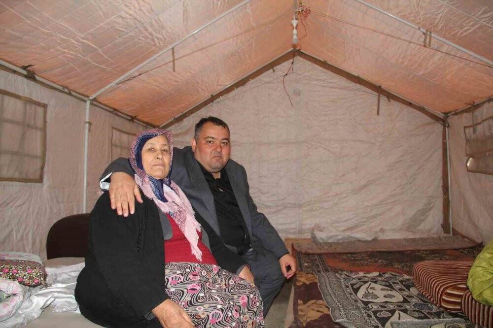 Depremle gündem olan müteahhit milletvekili aday adayı