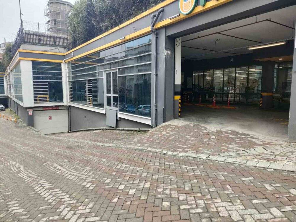 Önce hedefi şaşırıp özür dilediler sonra iş adamını kaçırdılar