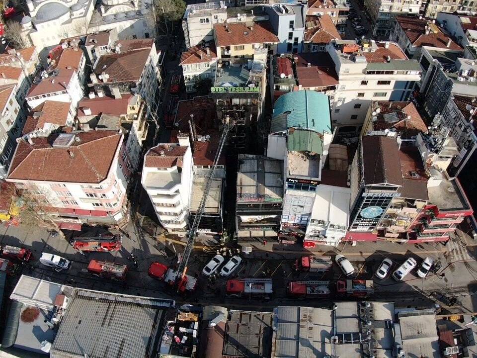 2 kişinin öldüğü otel havadan görüntülendi