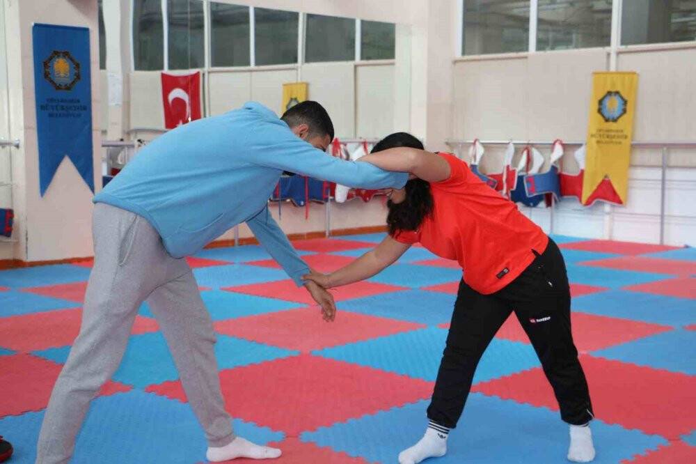 Milli güreşçi Yılmaz: Ölümü beklemek gibiydi