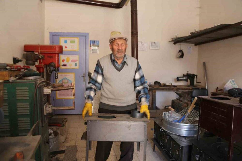 Dükkanlarını bir daha açmamak üzere kapattılar