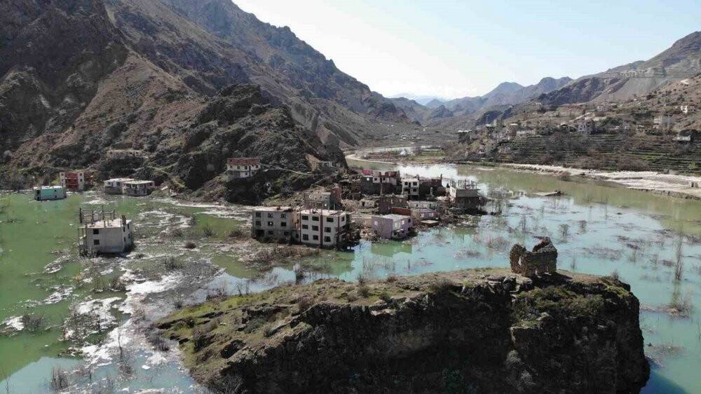 Dükkanlarını bir daha açmamak üzere kapattılar