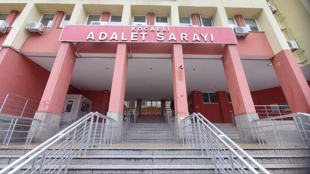"Tadilat var" yalanıyla aynı evi birden fazla kişiye kiraladılar