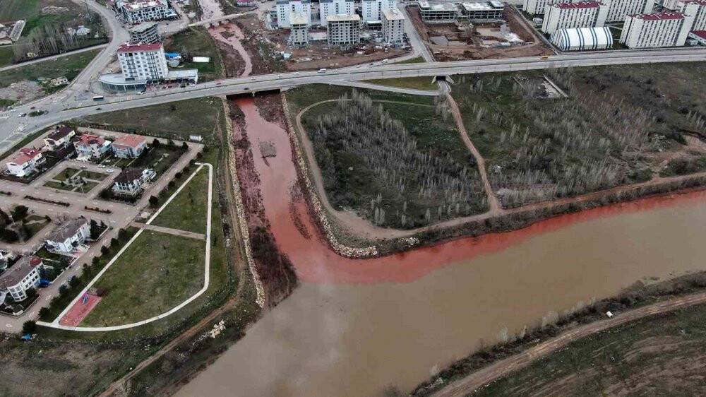 Kızılırmak’a adını veren çay adeta coştu