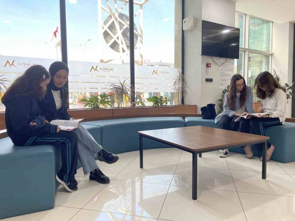 Öğrenciler bu proje ile öğretmenliğe 1-0 önde başlıyor