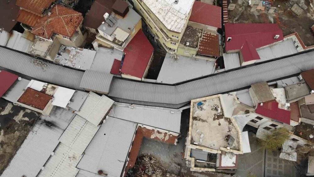 1500’lü yıllarda inşa edildi, depremde hasar gördü: Esnafı şimdi konteyner çarşıda
