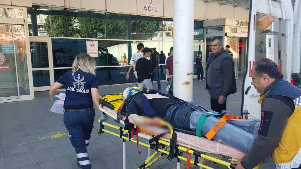 Karabük’te otomobiller çarpıştı: 2 yaralı