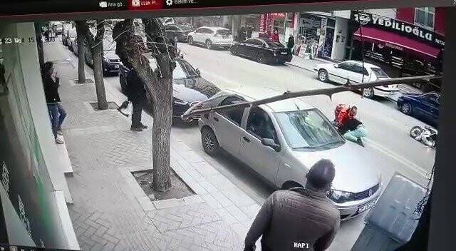 Motosikletini çalmıştı, üstüne atlayarak yakaladı