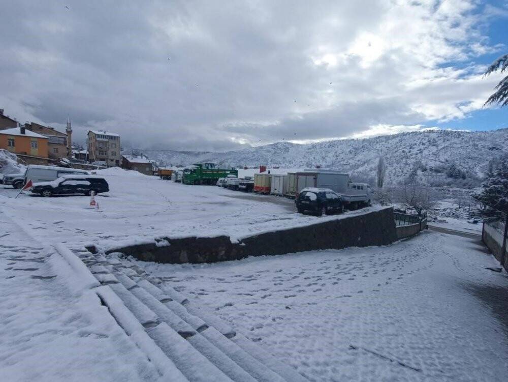 Hadim beyaza büründü