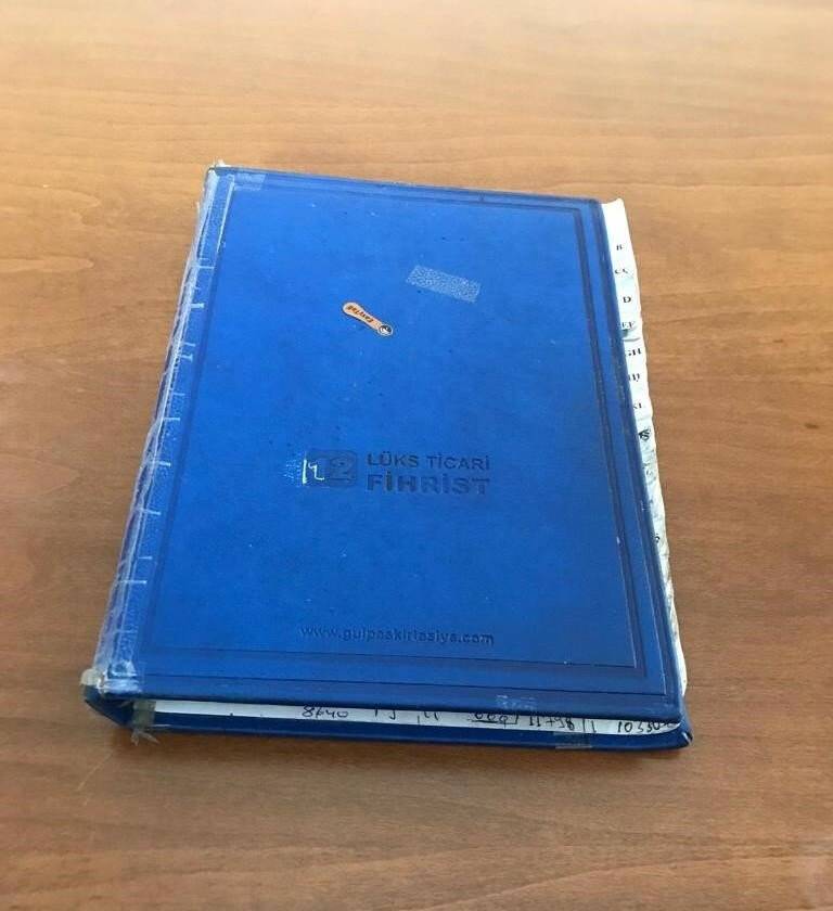 Marketin veresiye defterini satın alıp borçları ödedi