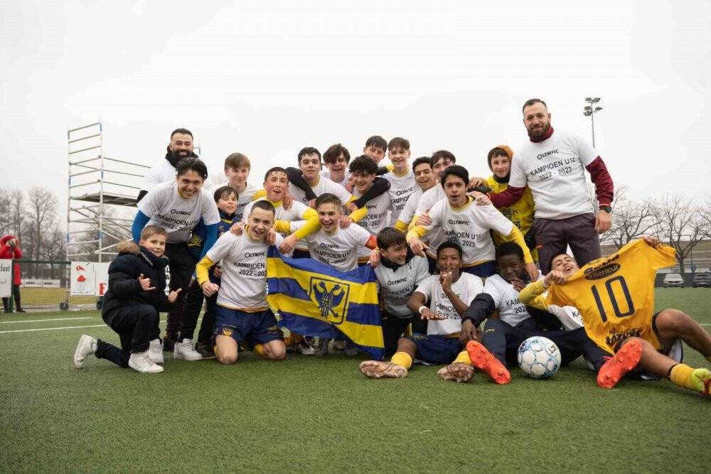 Belçika U16’da şampiyon, Türk antrenörlerin çalıştırdığı Sint-Truiden