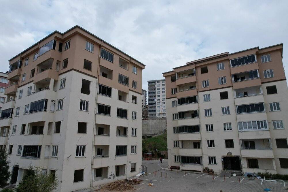 Önce ağır, sonra az hasarlı raporu verdiler