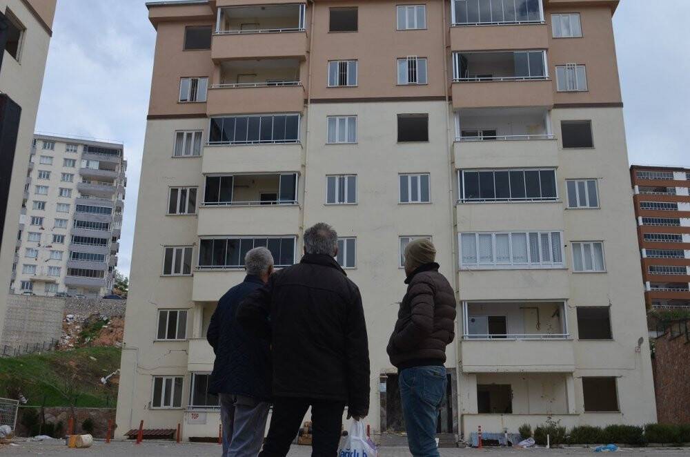 Önce ağır, sonra az hasarlı raporu verdiler