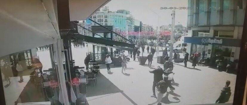 Taksim Meydanı’nda turist kadına kapkaç : Çay bardağı fırlatıp çelme taktılar