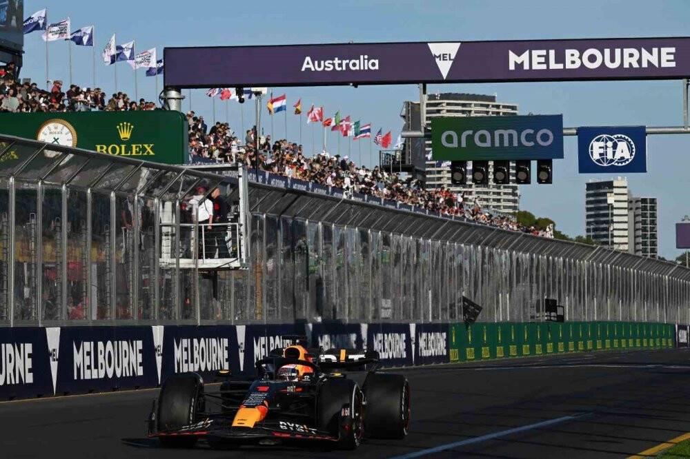 F1 Avustralya Grand Prix’sinde kazanan Max Verstappen