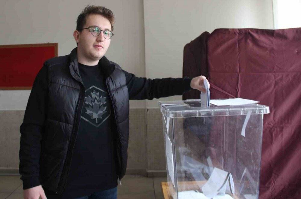 Konya’da çifte vatandaşlar Bulgaristan seçimleri için sandık başında