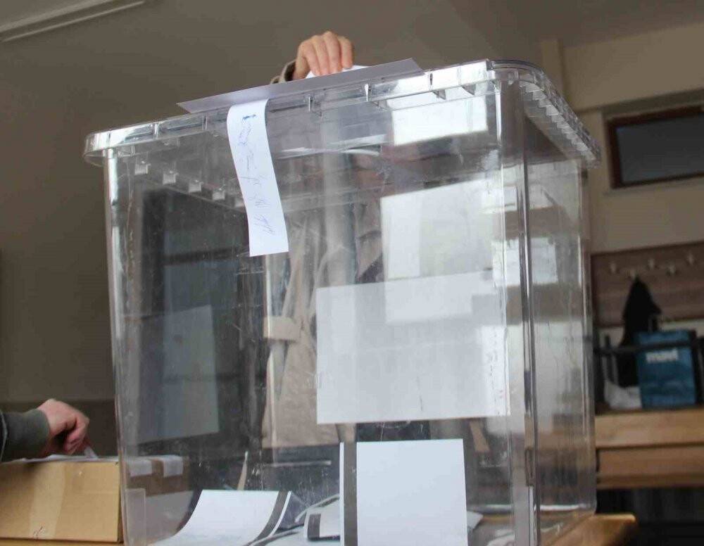 Konya’da çifte vatandaşlar Bulgaristan seçimleri için sandık başında