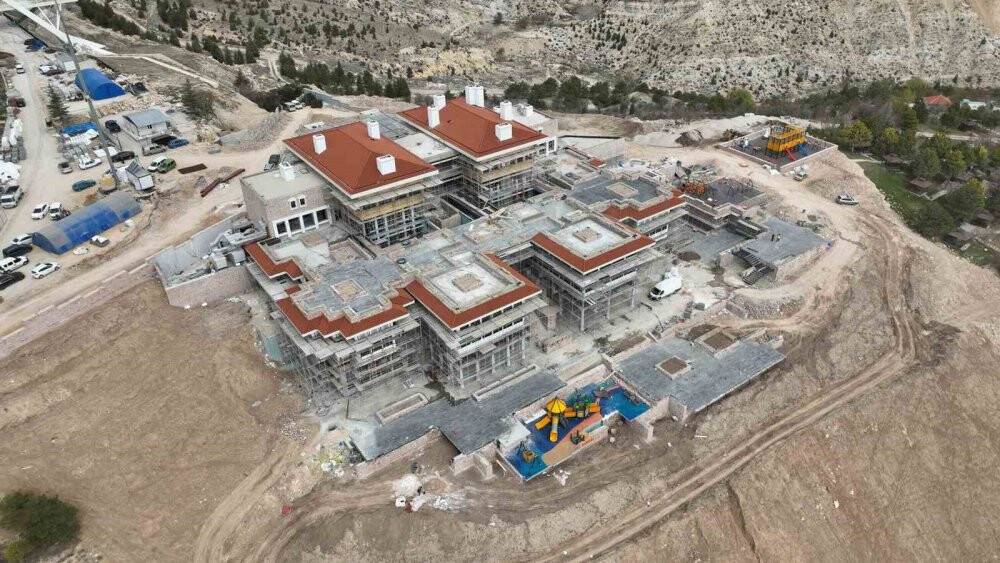 BaşkanıAltay, Akyokuş Kasrı ve palye inşaatını inceledi