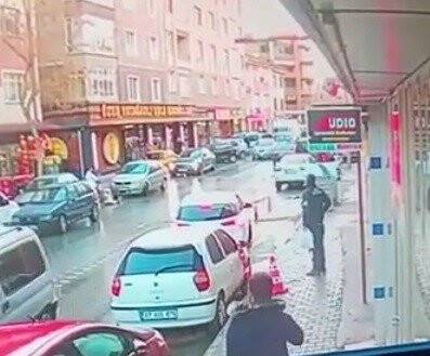 Konya'!da bir şahıs noşanma aşamasındaki karısını, kızının yanında vurdu