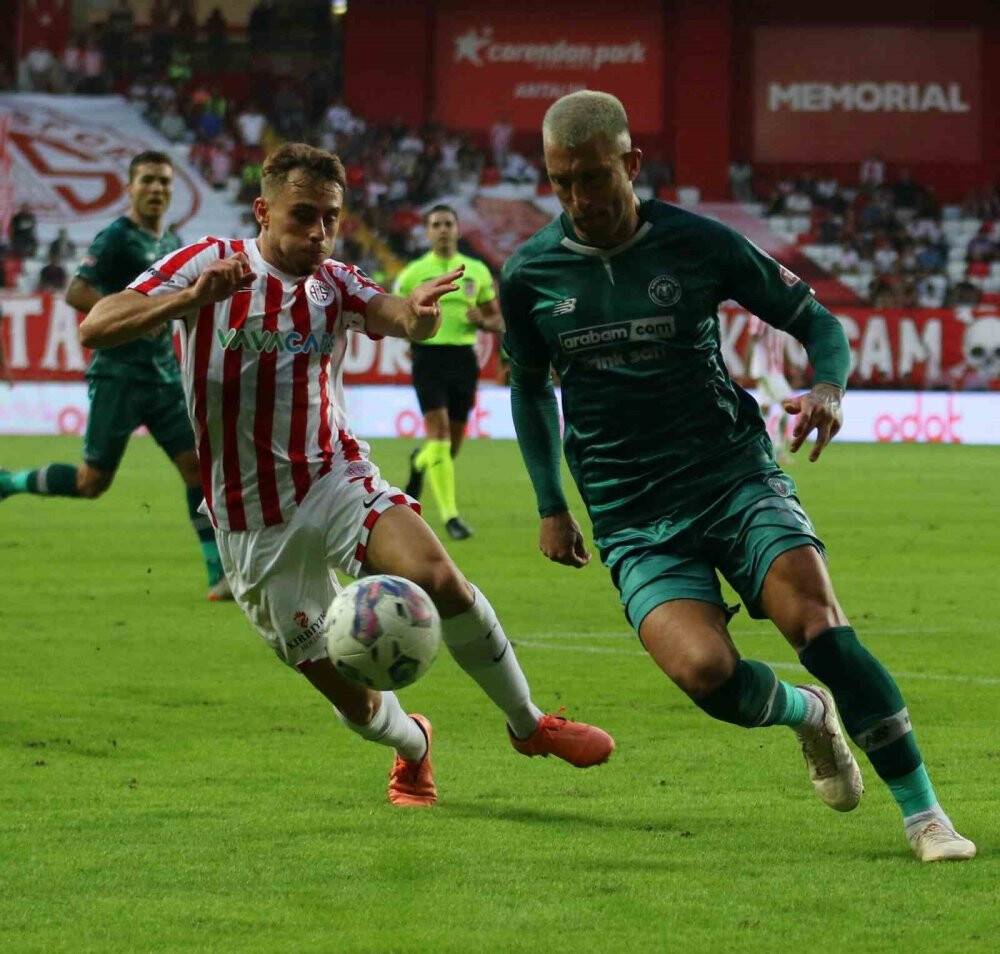 Konyaspor ile Antalyaspor 24. randevuda