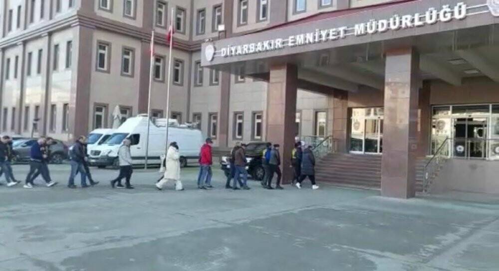 157 milyon 816 bin lira vurgun yapan çete çökertildi