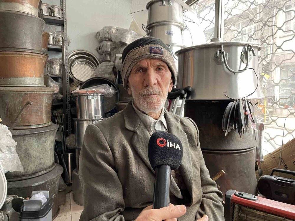 Yarım asırlık usta mesleğini oğlu ile yaşatıyor