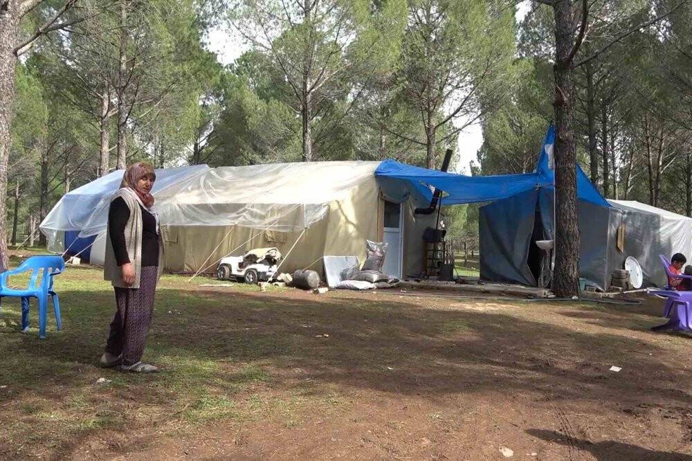 Evleri yıkılan aileler: "Kendimizi burada güvende hissediyoruz"