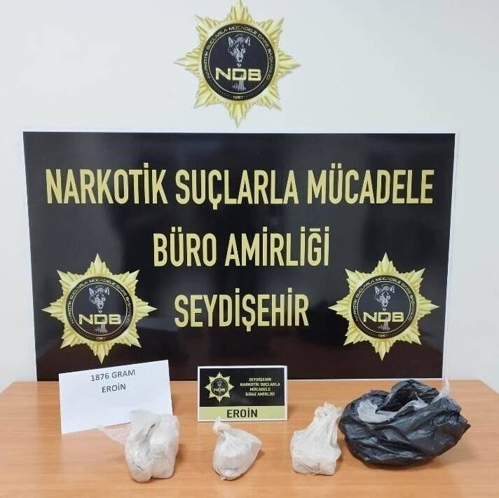 Konya'da aracın koltuğuna gizlenmiş eroin ele geçirildi