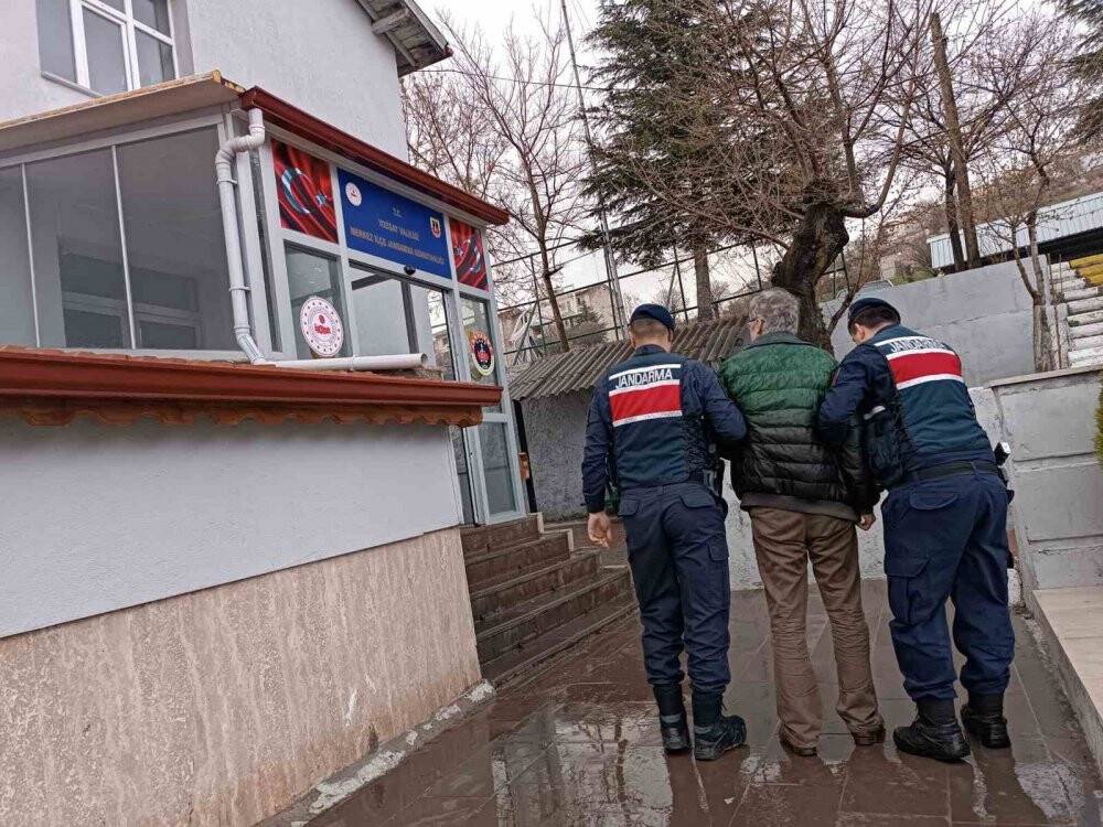 Adam öldürme suçundan aranan 2 firari hükümlü yakalandı