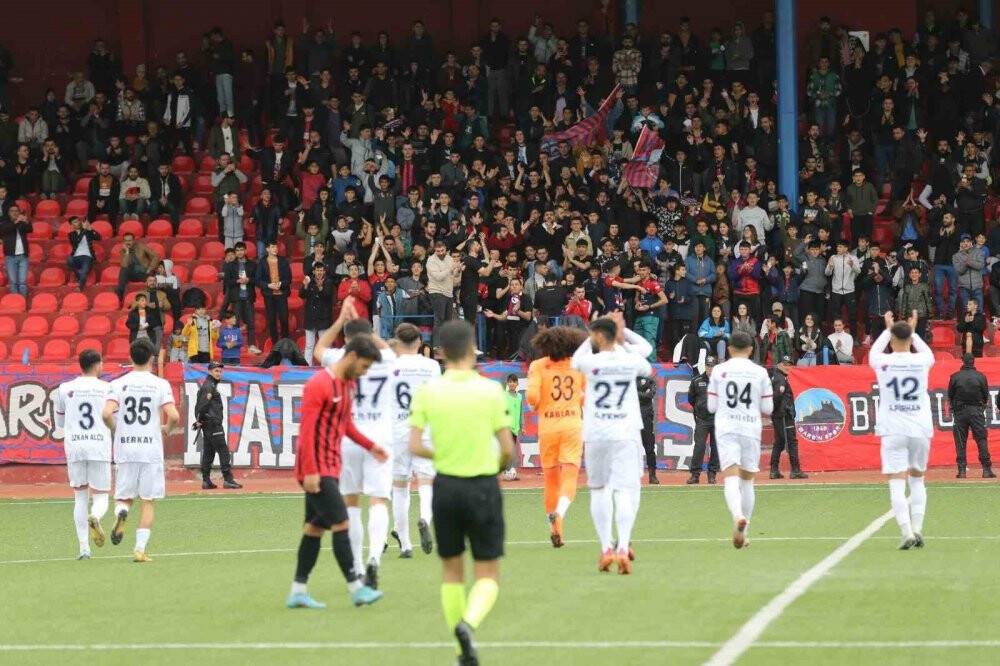 Depremde 5 saat enkazda kaldı, transfer olduğu takımı şampiyonluğa taşıdı