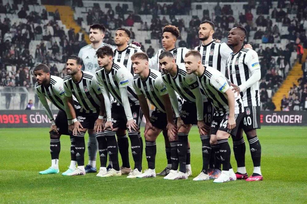 Beşiktaş ile Atletico Madrid depremzedeler için oynadı