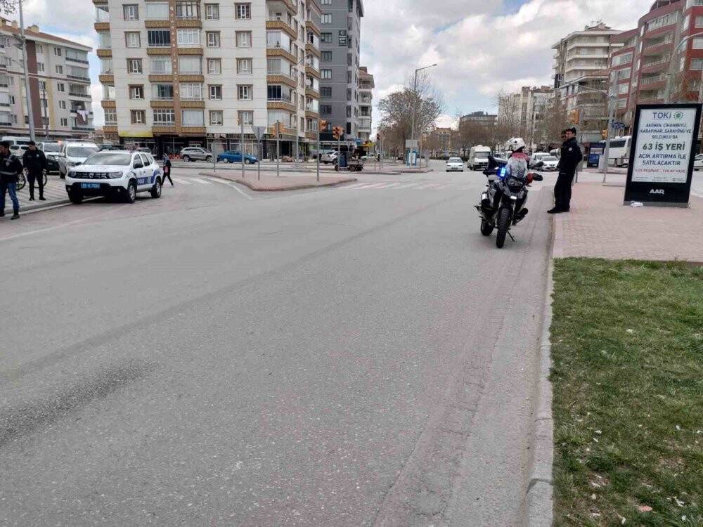 Konya'da caddede yürüyen kişi silahla vuruldu