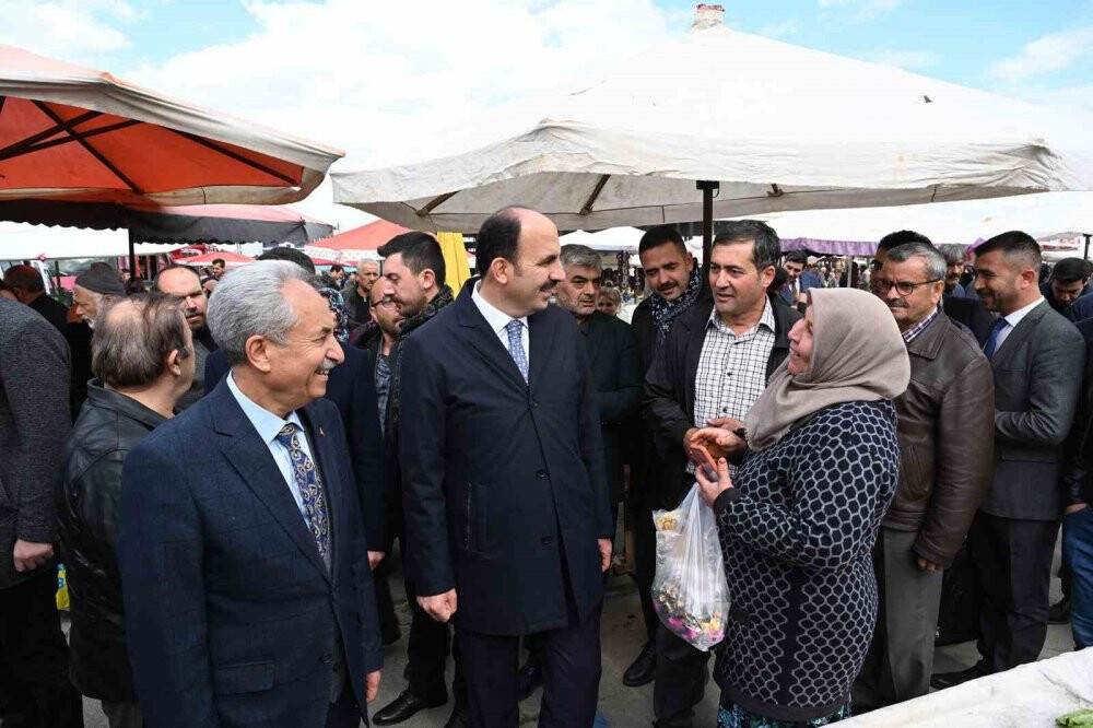 Konya Büyükşehir’in Akşehir’e kazandırdığı Kapalı Pazar Yeri’nin açılışı dualarla yapıldı