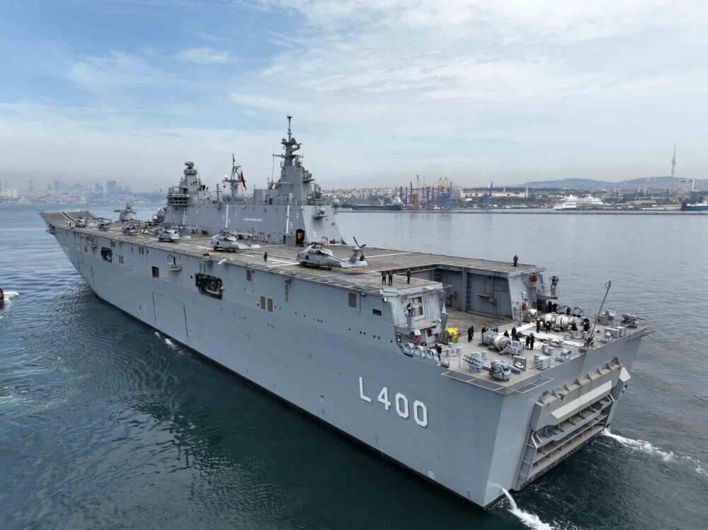 TCG Anadolu Sarayburnu’na demir attı