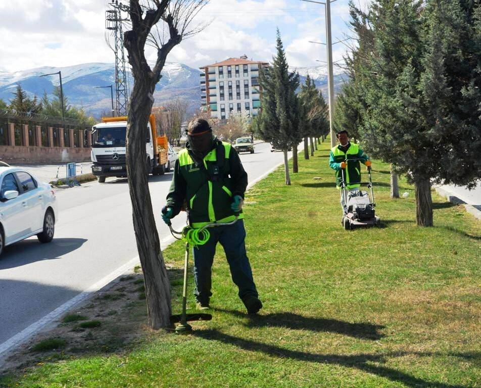 Ereğli Belediyesi temizlik çalışmalarını sürdürüyor