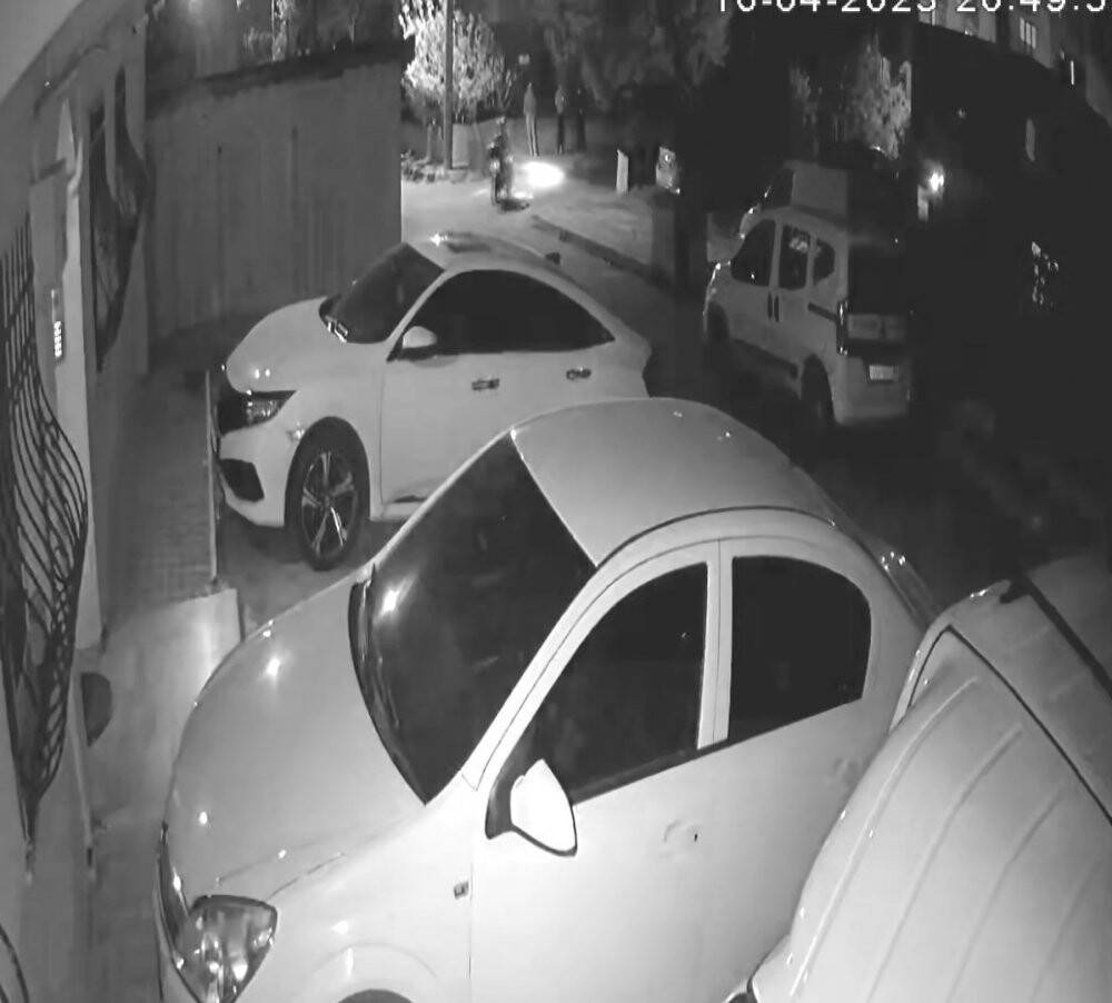 Sipariş verip bekledikleri kuryeyi pompalı tüfekle vurdular!