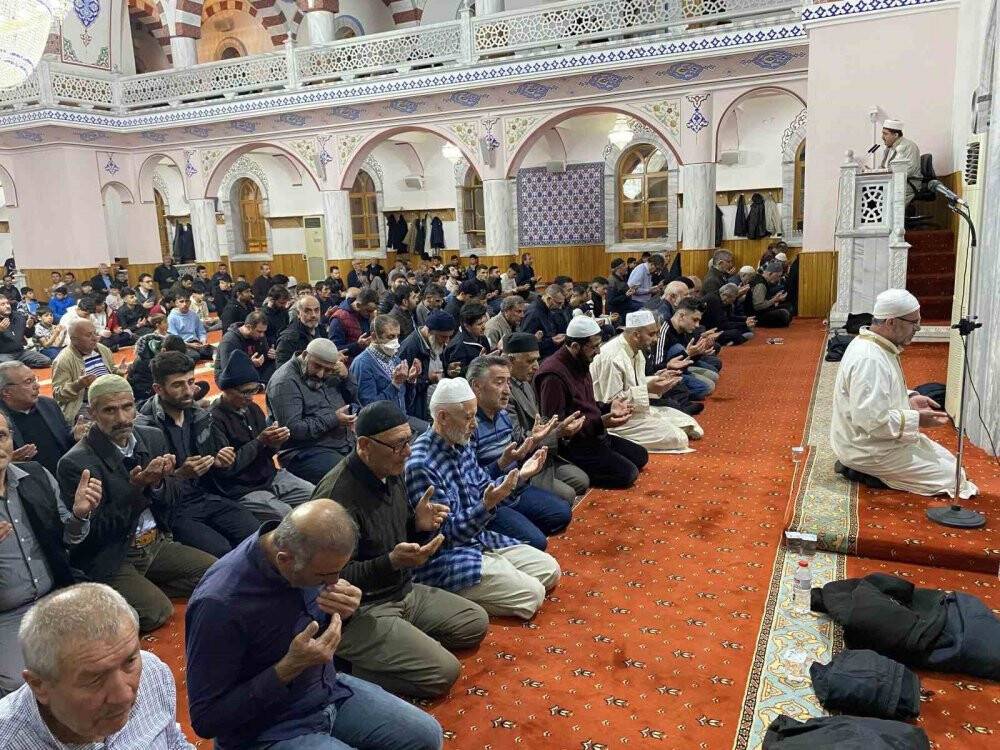 Kulu’da Kadir Gecesi coşkuyla idrak edildi