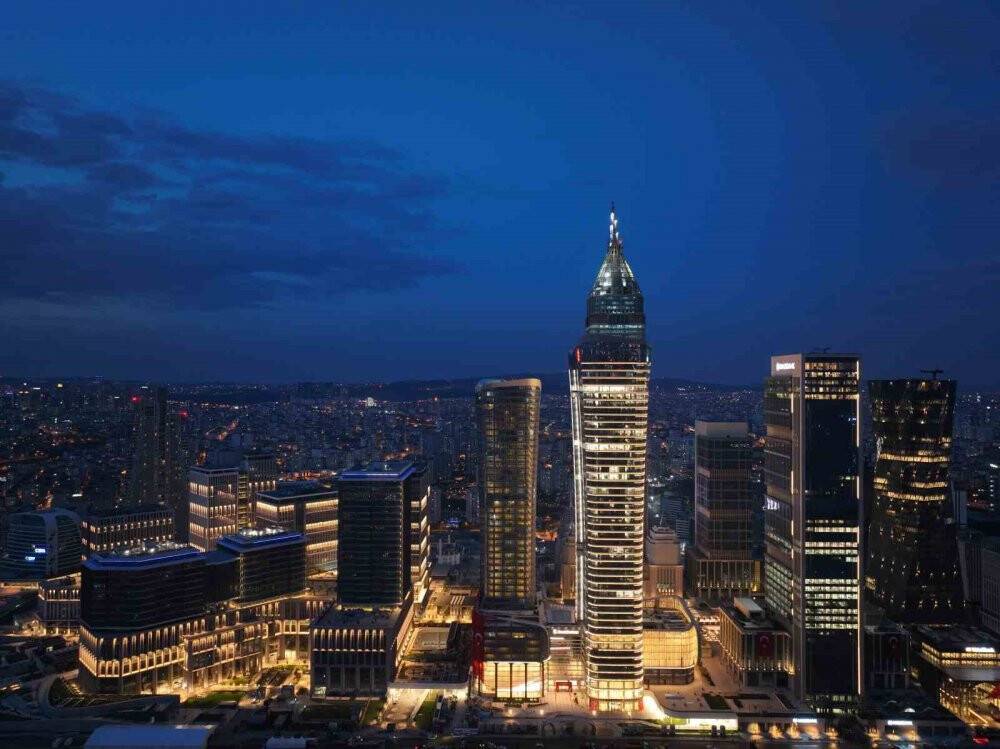 Bakan Kurum: "Mayıs ayında 319 bin deprem konutunun inşaatı başlamış olacak"