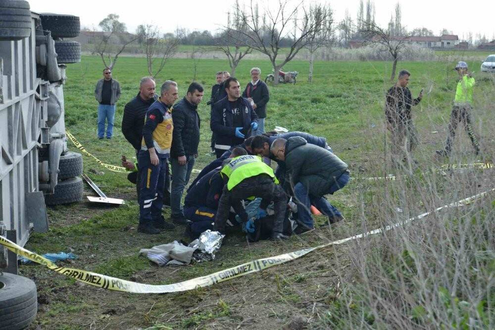 İşçi servisi şarampole uçtu: Çok sayıda ölü ve yaralı